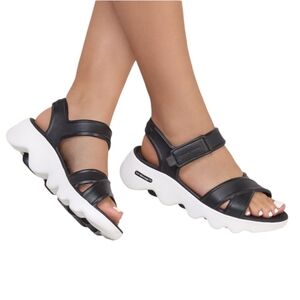 Skechers Foamies Massage Fit Heartfelt Track Women's Sandal Size 9